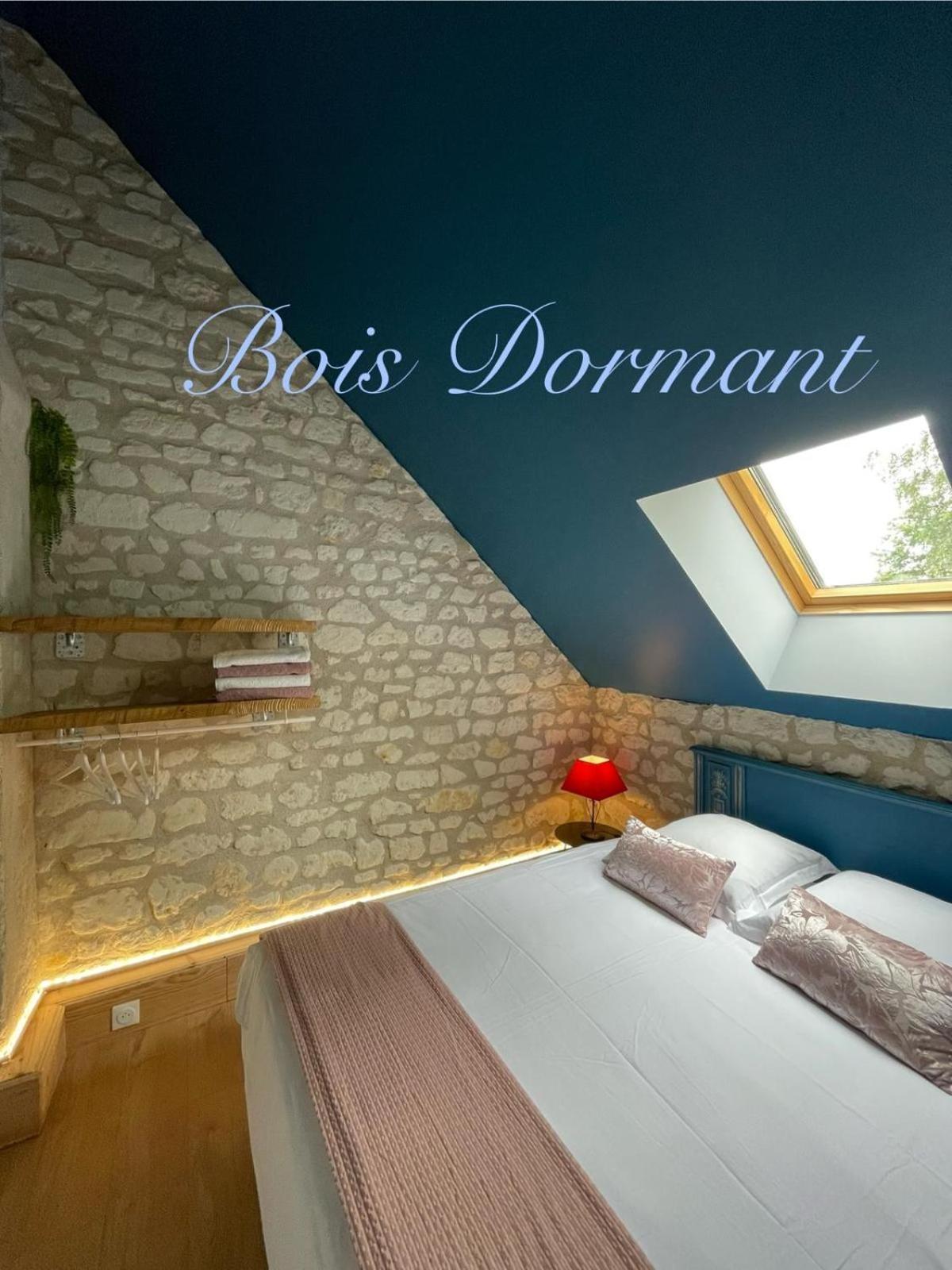 Hotel Le Relais, La Dormance, Le Bois Dormant Châteauvieux Exterior foto